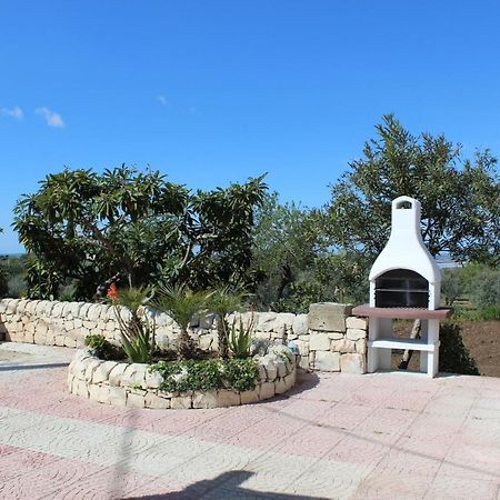 Villa Clara Chiaramonte Gulfi Bagian luar foto