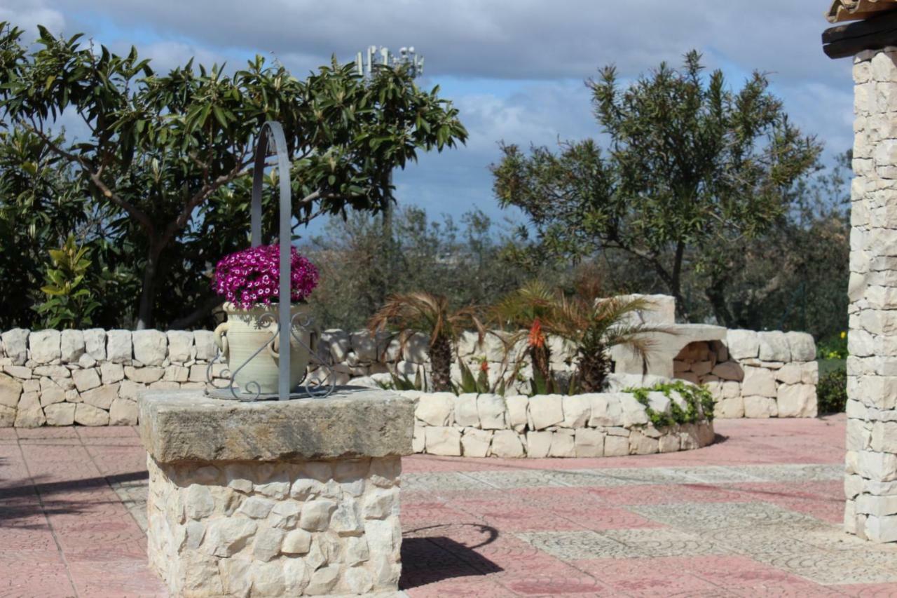 Villa Clara Chiaramonte Gulfi Bagian luar foto
